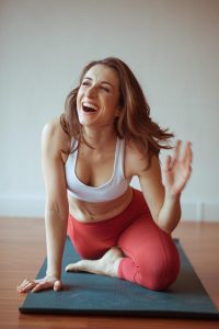 Corsi Haṭha Yoga 2020 a FISIO LOGIK con Silvia Zanichelli